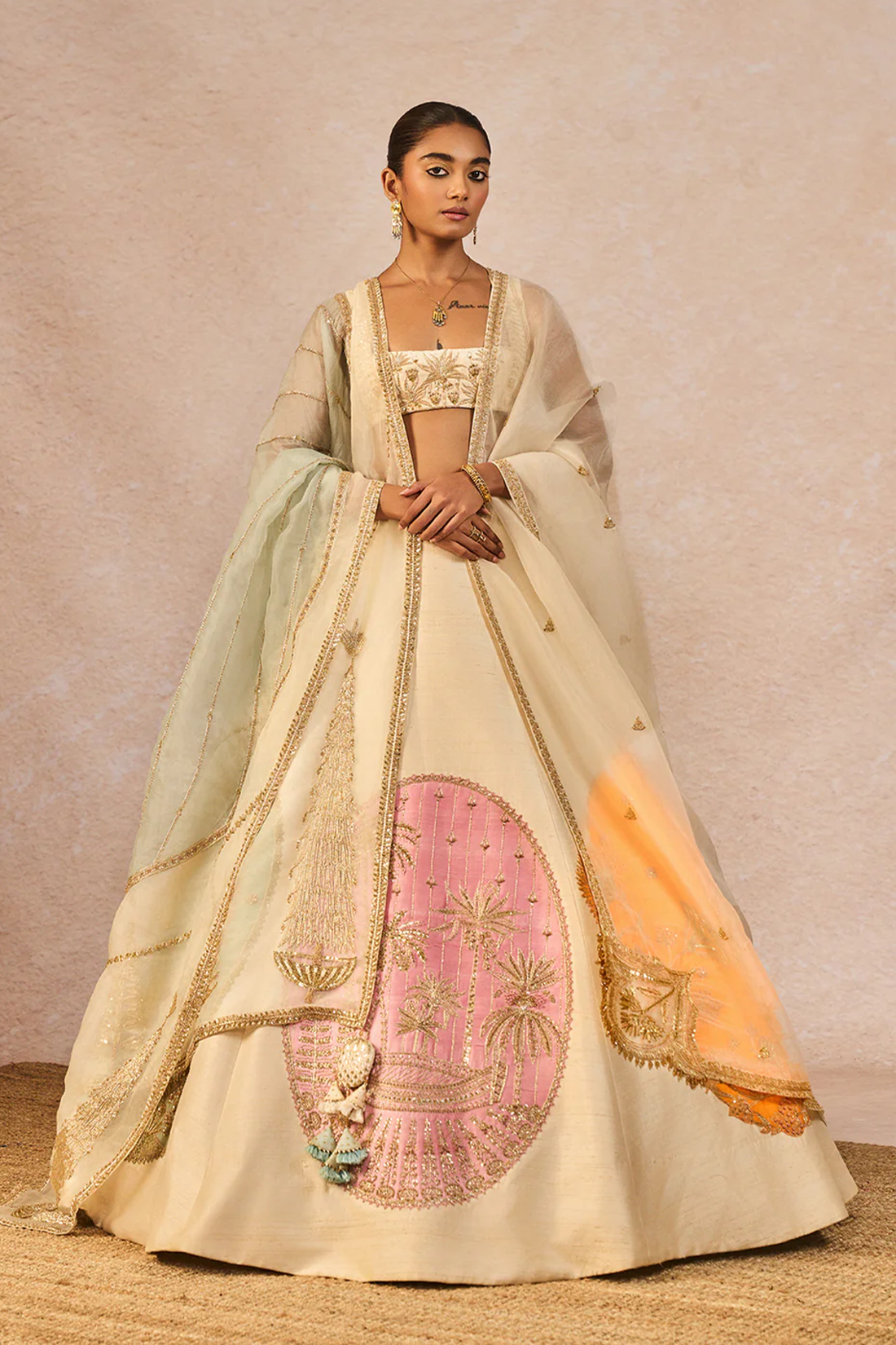 The 'Mahekti Hui Chandni' Lehenga