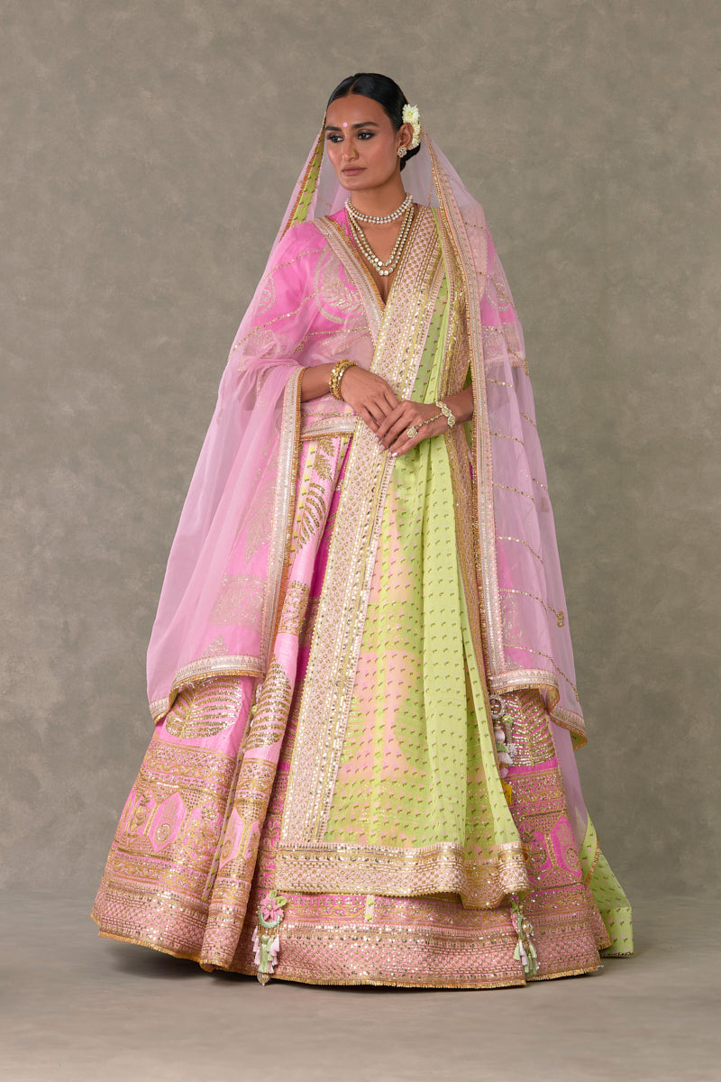 Barfi Pink ‘Paan-Patti’ lehenga