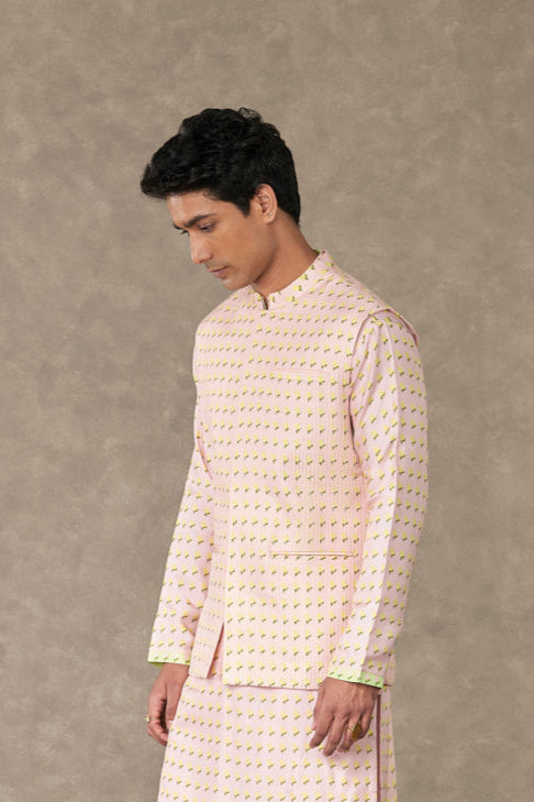 Barfi Pink Wallflower Bandi