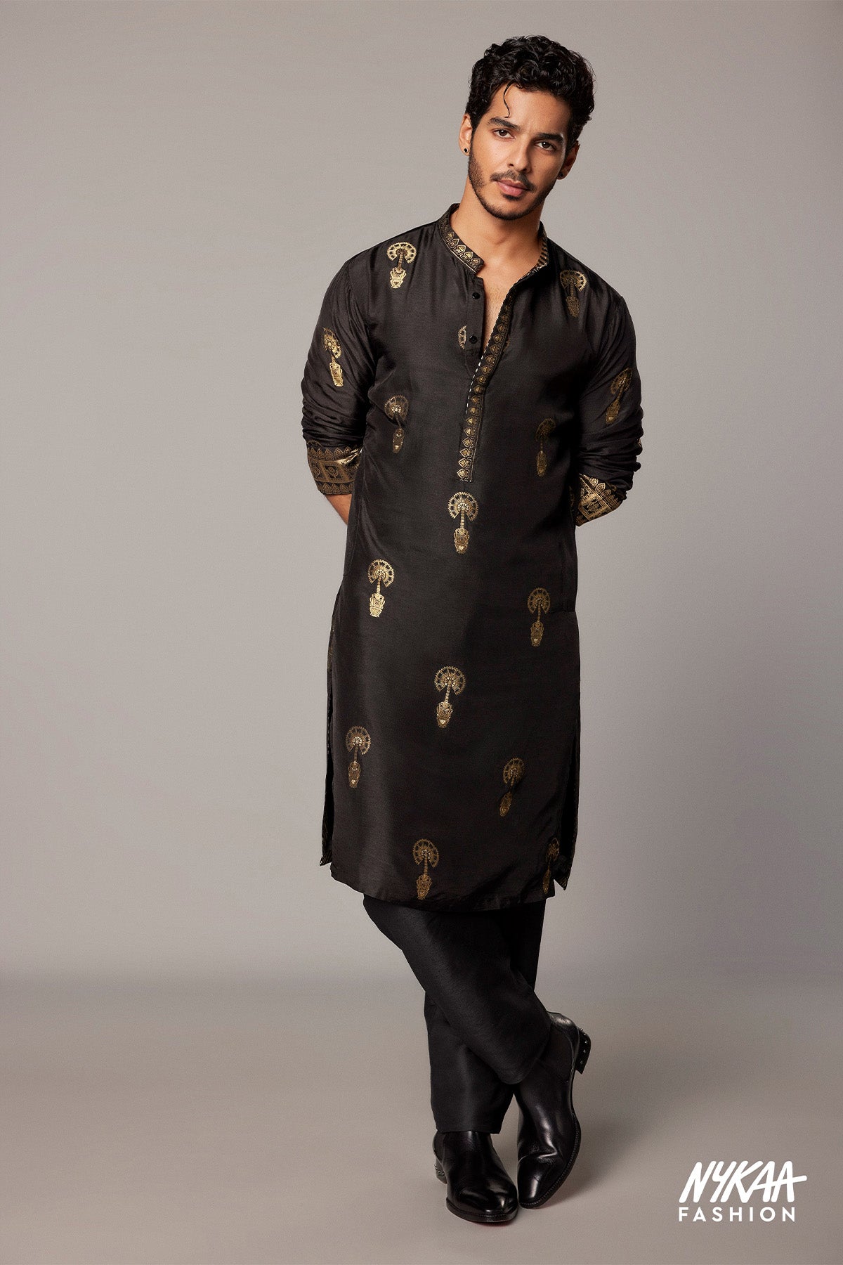 Black Traveller's Palm Jacquard Kurta Set