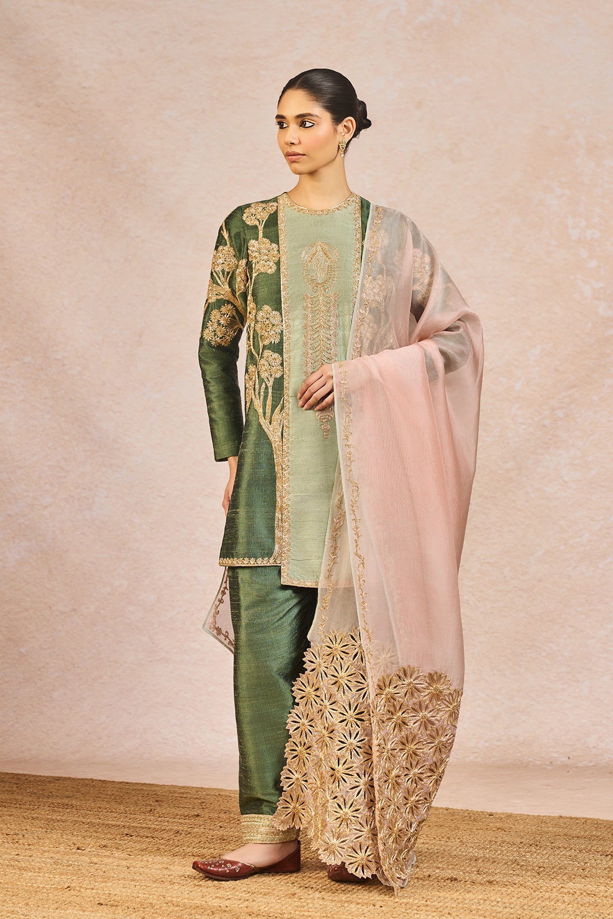 'Jaise Koi Sapna' Set