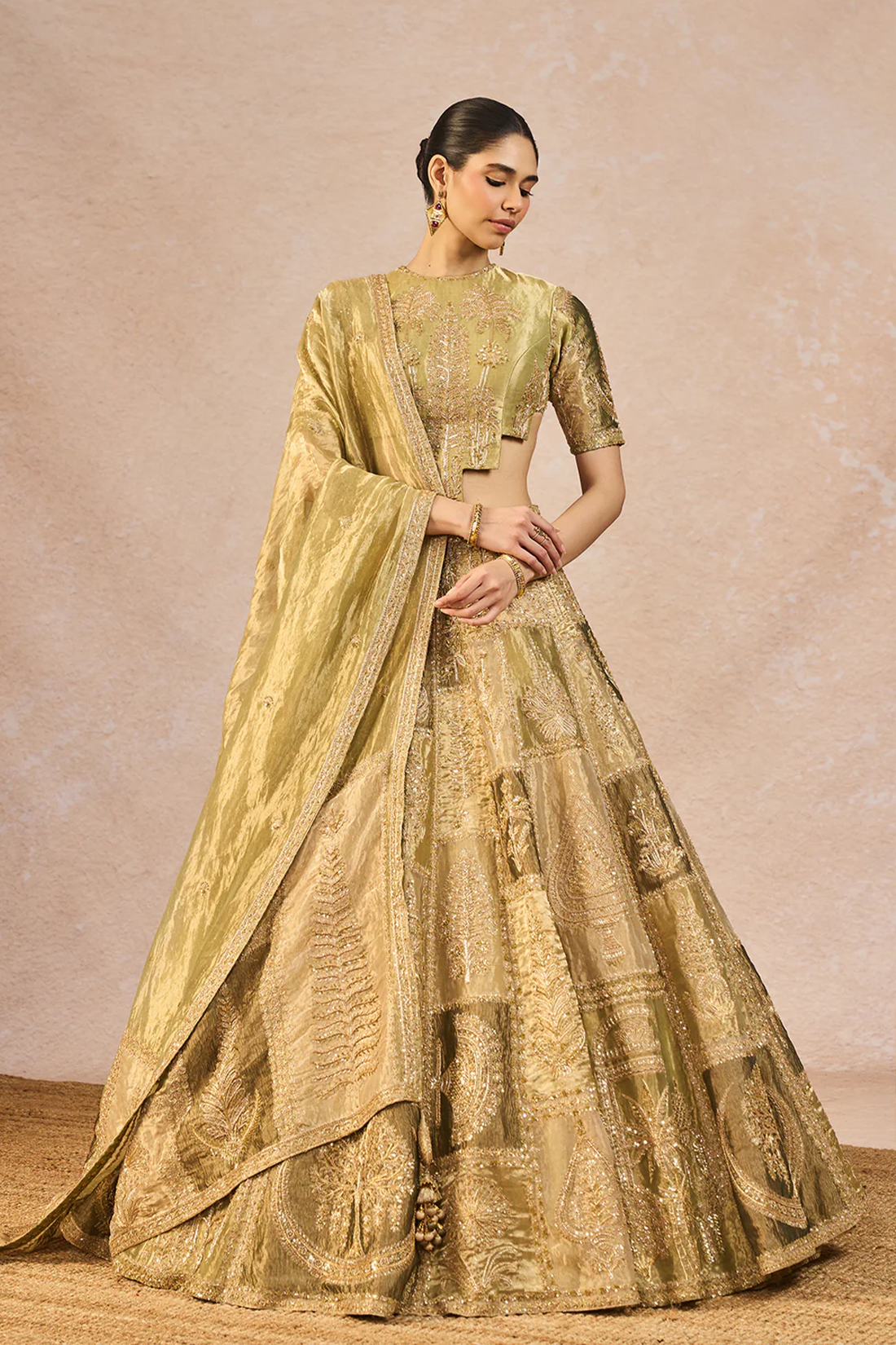 The 'Khwabon Ki Shehzadi' Lehenga